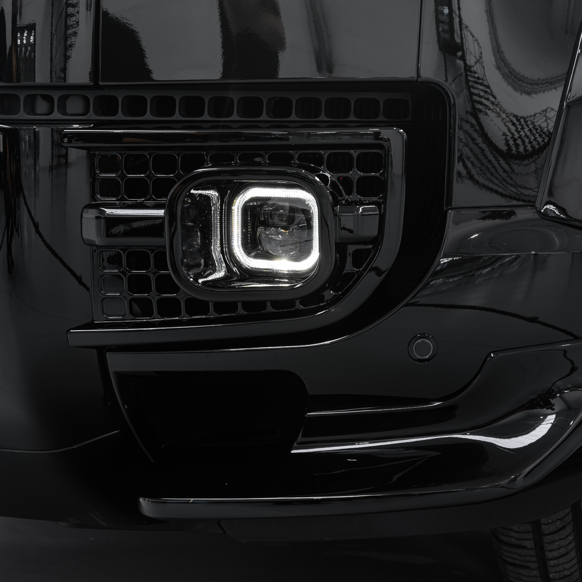 Front Square DRL Intakes - High Power LED for New Defender (Pair)