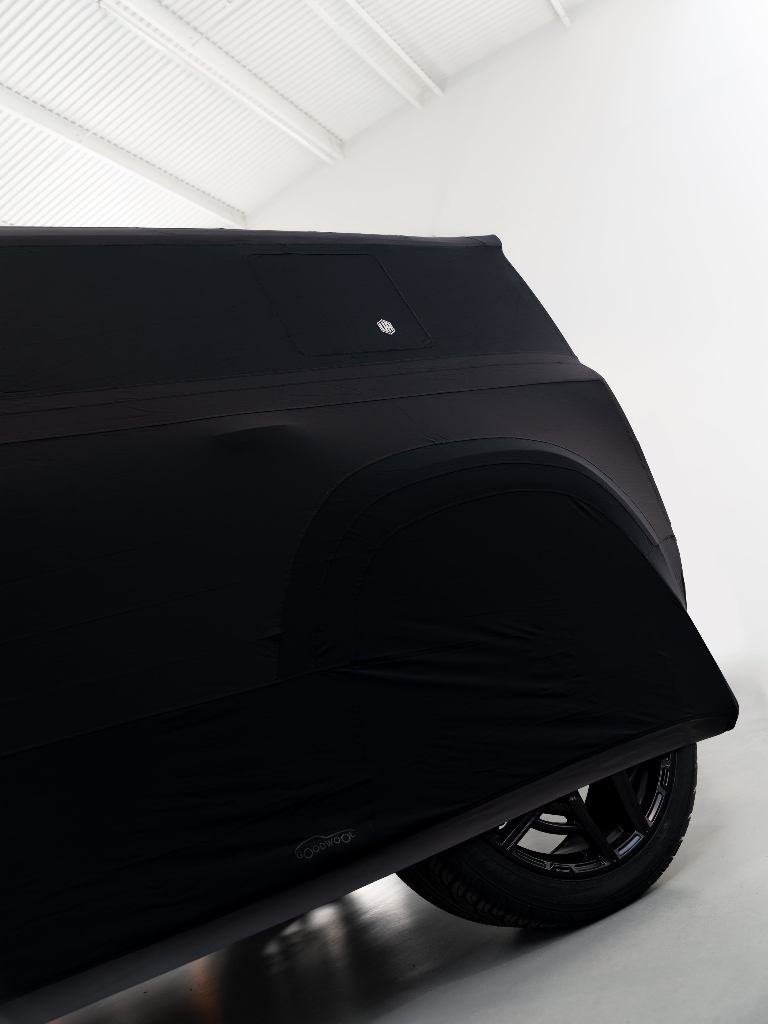 Goodwool Atelier Tailored Defender 110 Cover