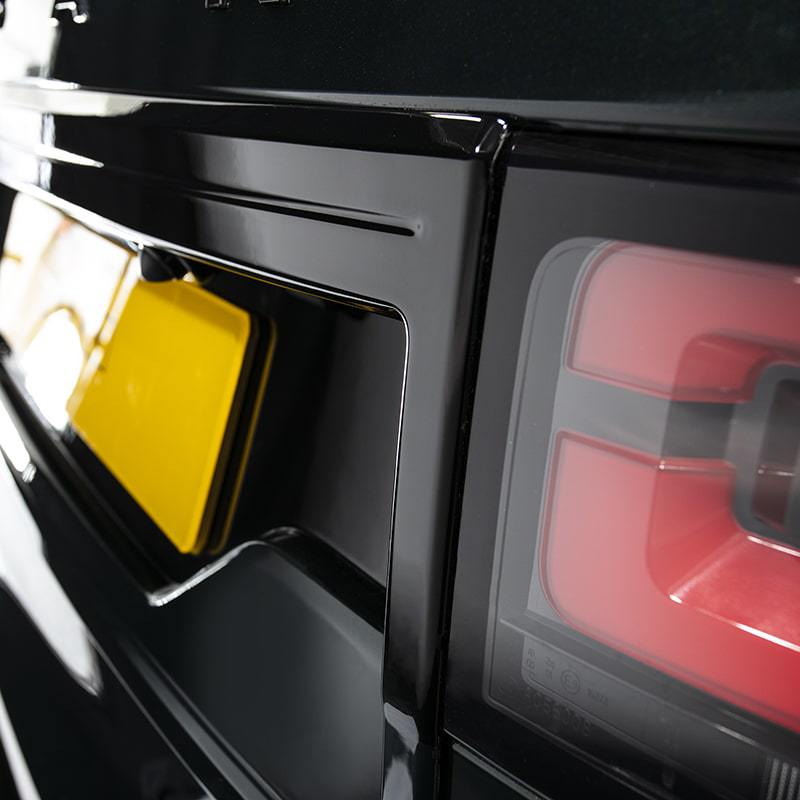 House Of Urban automotive - Urban Rear Number Plate Centralisation Kit for Land Rover Discovery 5 & 5.5