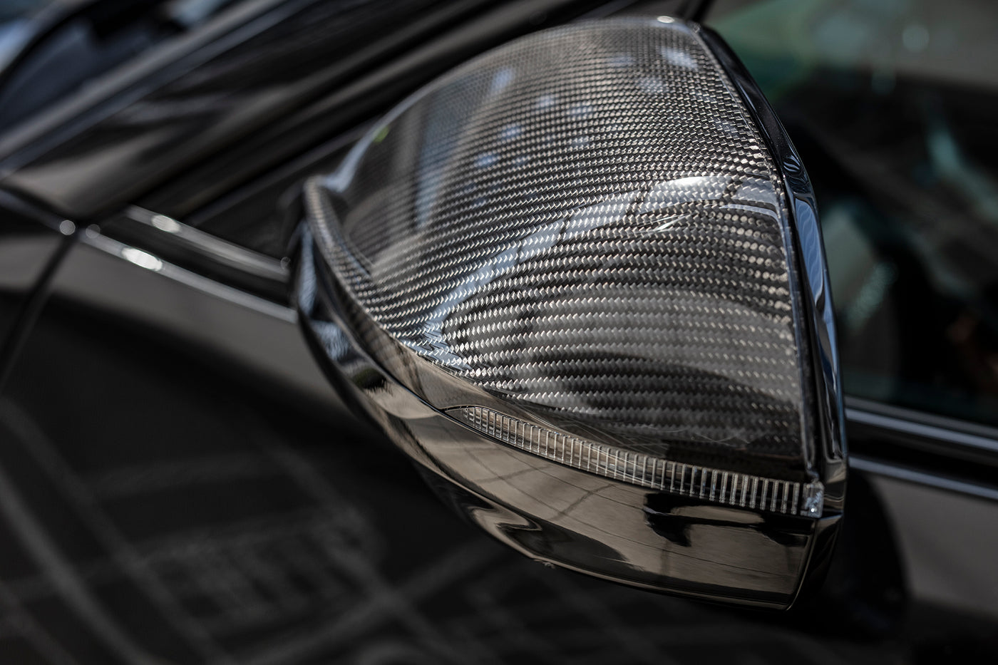 Urban Carbon Wing Mirror Covers for Lamborghini Urus